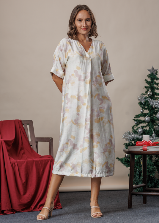 Printed V neck kimono sleeve midi dress