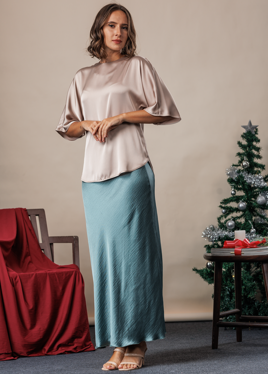 Roud neck blouse with kimono sleeve