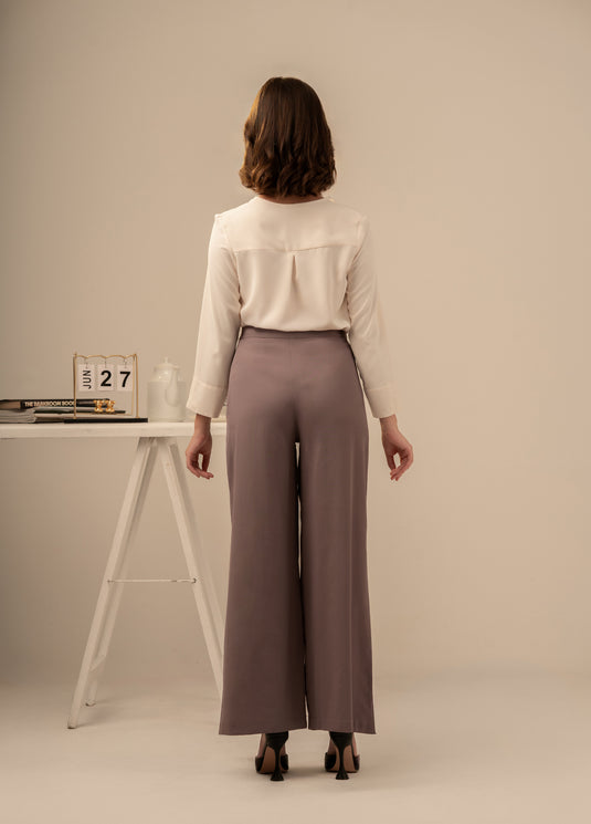 Top stitch detailed long sleeve blouse