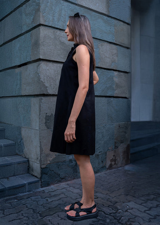 Sleeveless shirt dress