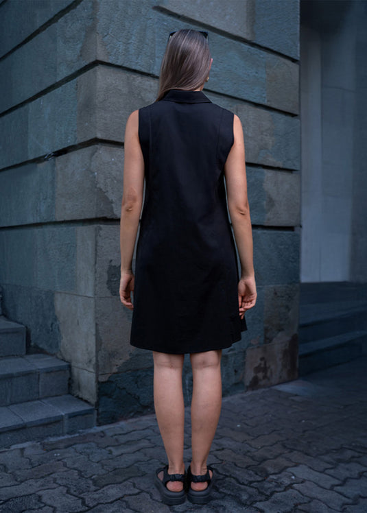 Sleeveless shirt dress