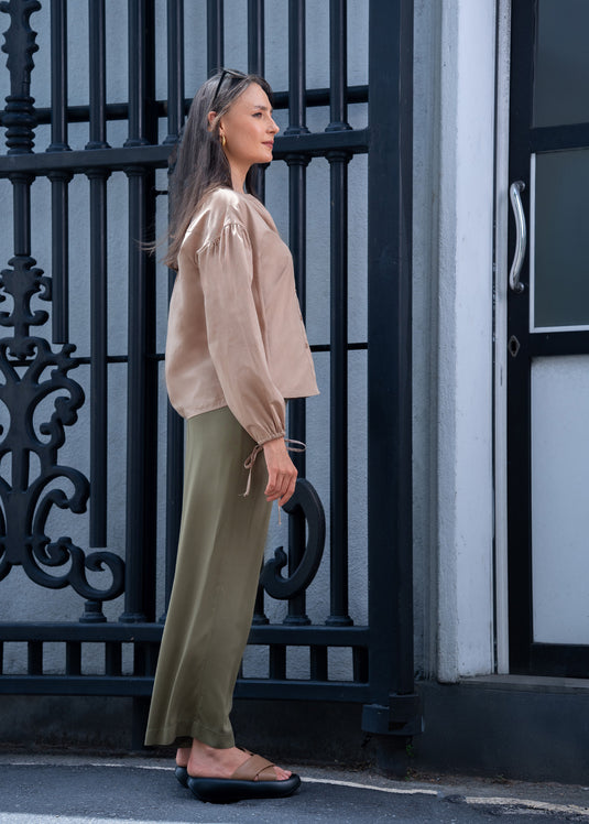 Long sleeve button down blouse