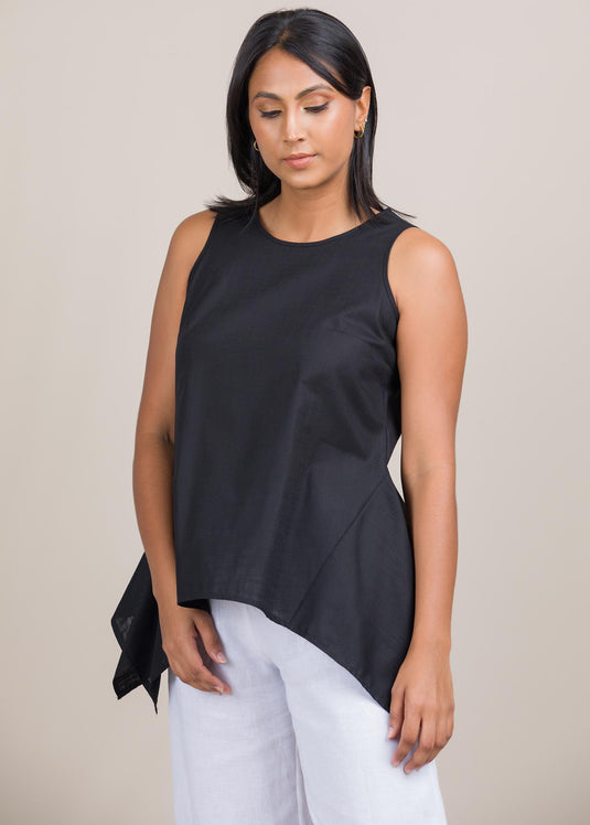 Sleeveless blouse