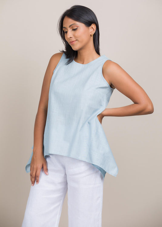 Sleeveless blouse