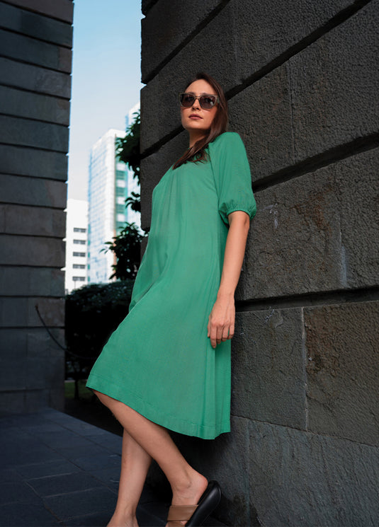 Raglan sleeve dress with puff sleeve