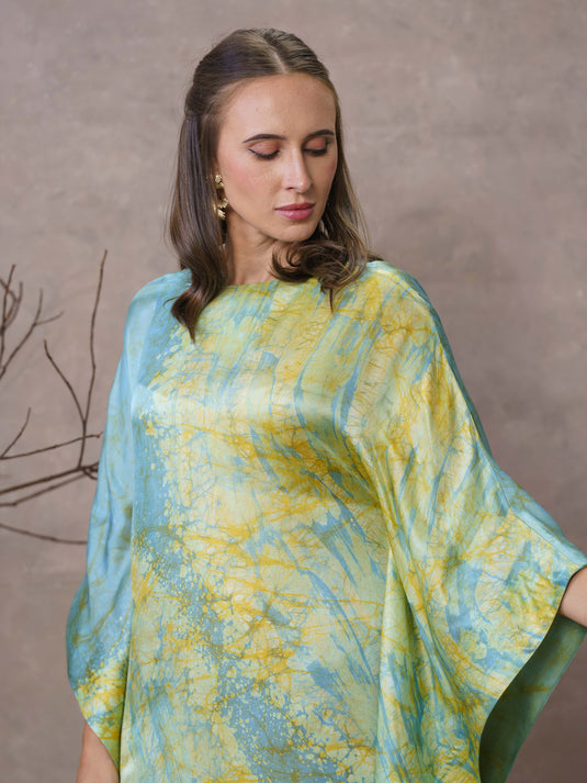 Oversized batwing kafatn dress with sea current batik print