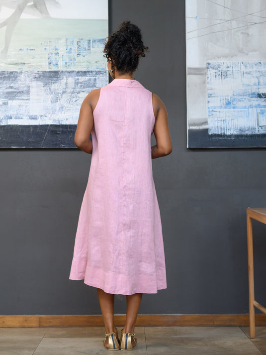 Voluminous sleeveless premium linen dress
