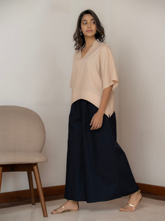 Kimono sleeve blouse with curve hem