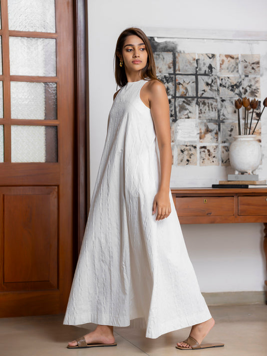 Round neck maxi dress