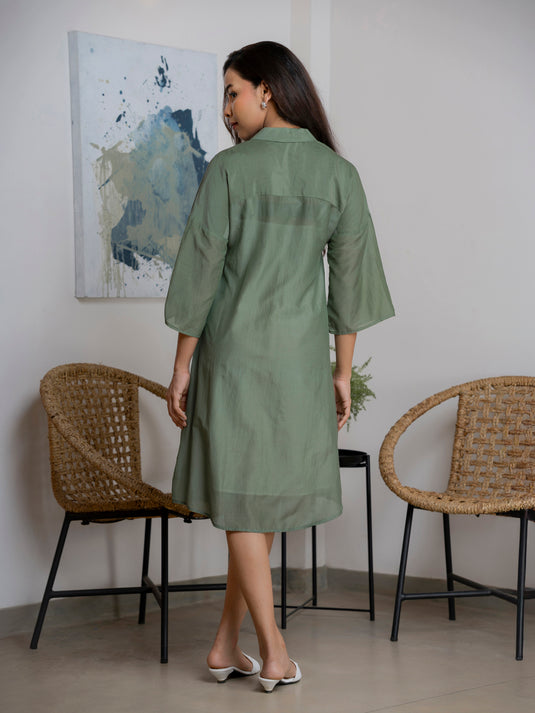 Collar detailed trapeze dress