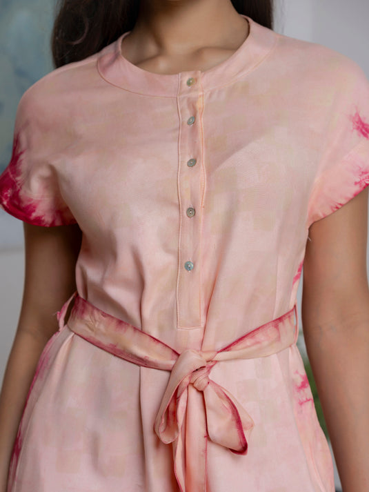 Short sleeve front tie dress