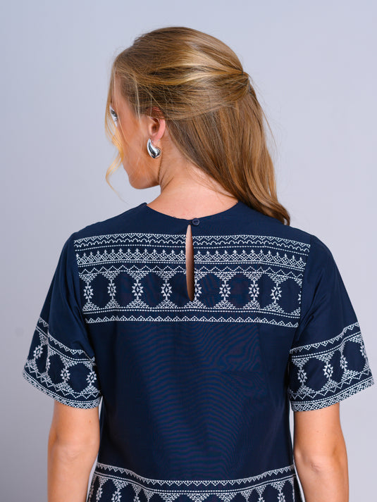 Trapeze midi dress with short sleeves