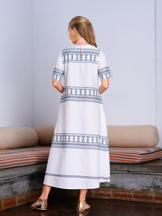 Trapeze midi dress with short sleeves