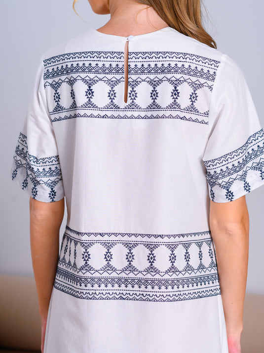 Trapeze midi dress with short sleeves