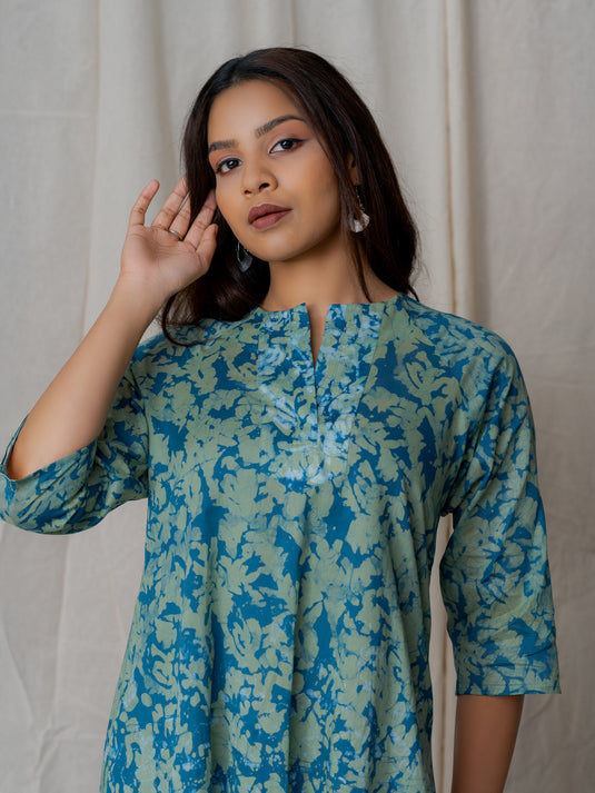 Front yoke detailed Batik dress