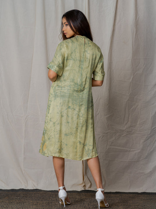 Round neck floral batik midi dress