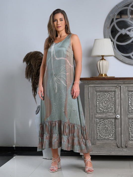 Sleeveless frill detailed batik maxi dress