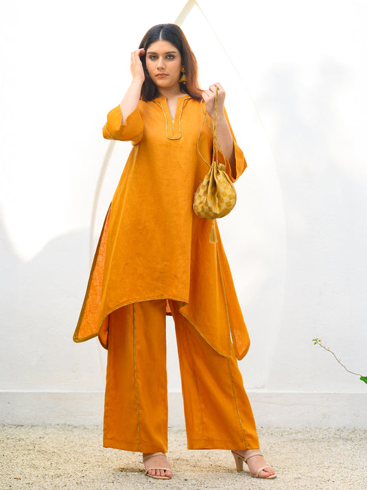 Premium linen kurtha top with contrast piping detail