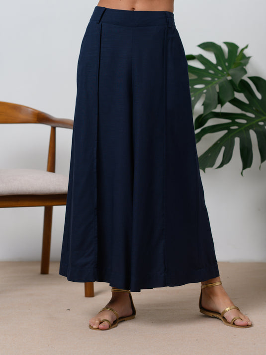 Wide leg pant with elasticated back