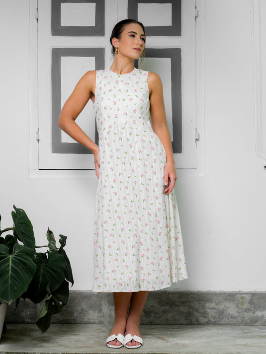 Sleeveless midi dress with cut panel detials