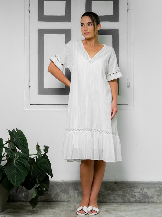 Lace detailed V neck dress