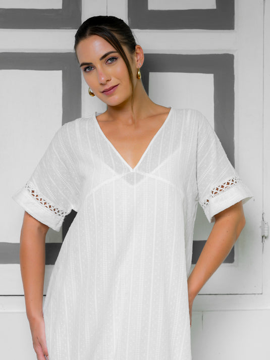 Lace detailed V neck dress