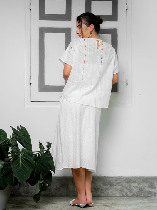 Basic midi length skirt