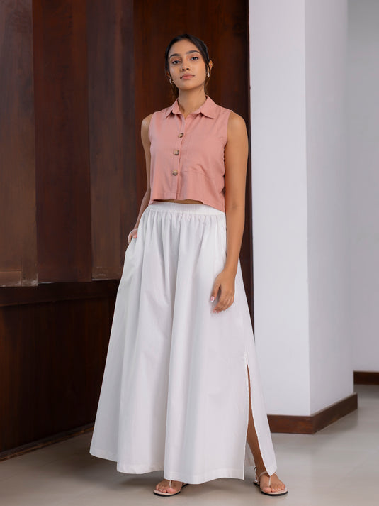 Sleeveless crop top with collar