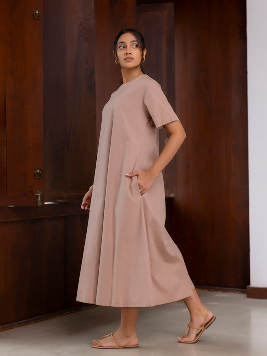 Round neck midi trapeze dress