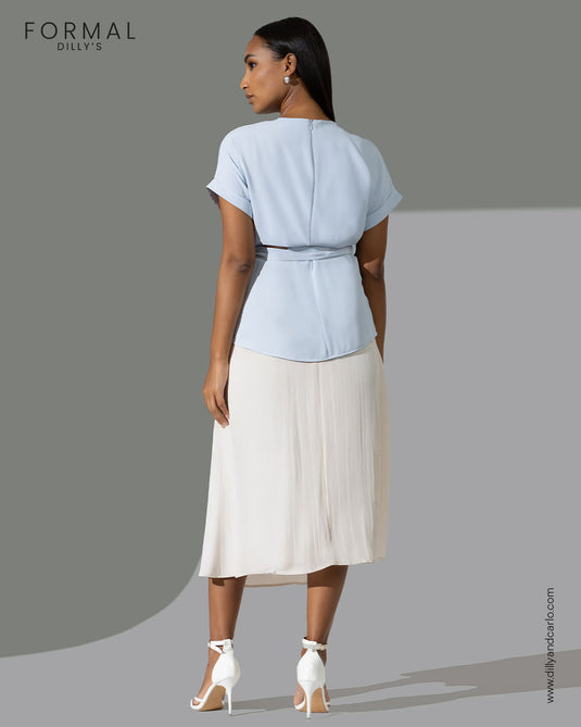 Extended shoulder blouse with functional tie