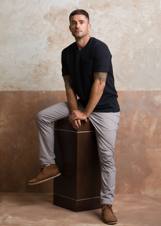 Detailed V Neck T-shirt