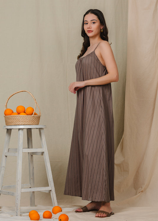 Strappy maxi dress with side pockets