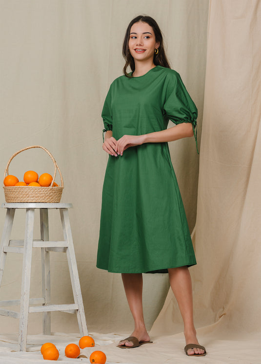 Round neck dress withpuff sleeves