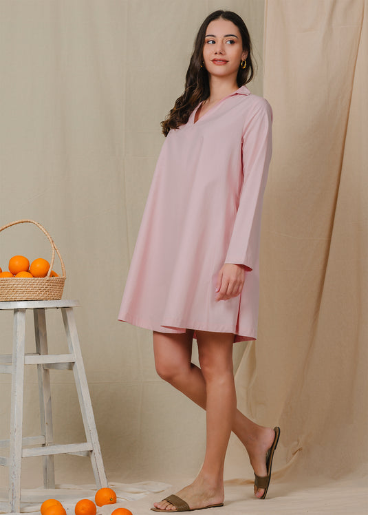 Short trapeze dress with long sleeves