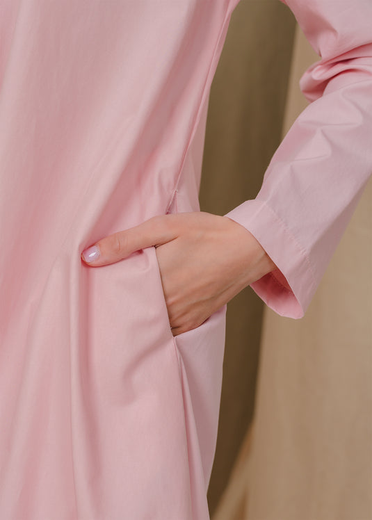 Short trapeze dress with long sleeves