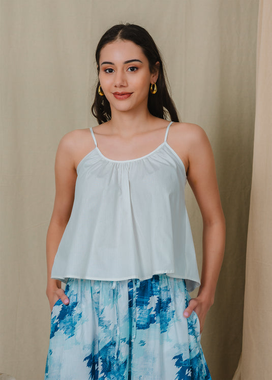 Basic cami with adjustable straps