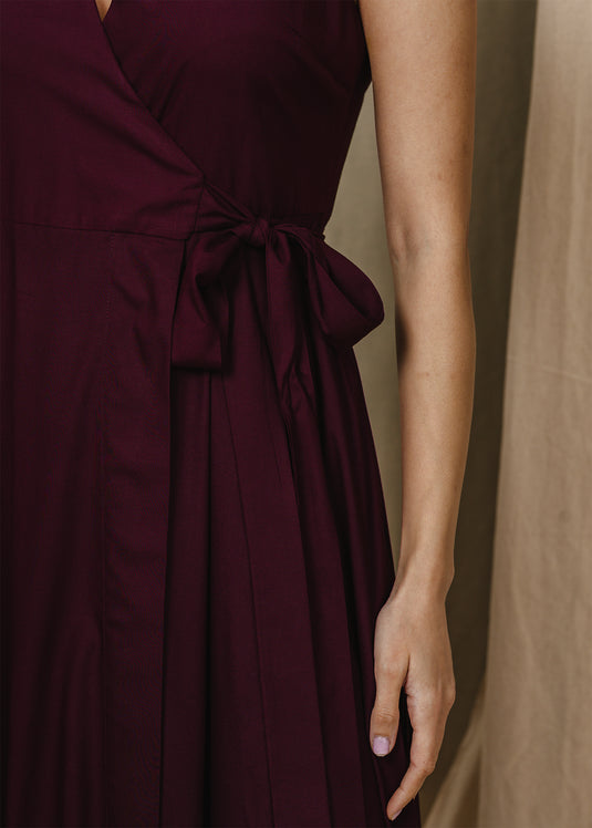 Sleeveless maxi wrap dress