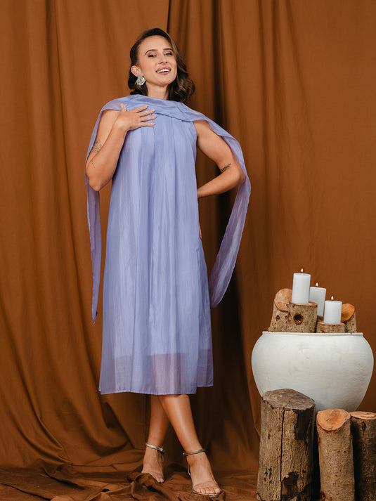 Sleeveless midi length dress with tie detailing