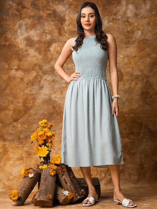Sleeveless smocking dress