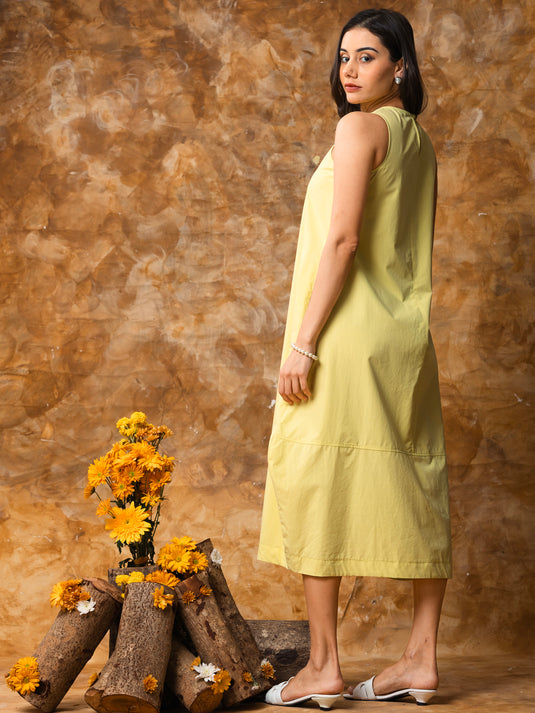 Sleeveless round neck midi dress