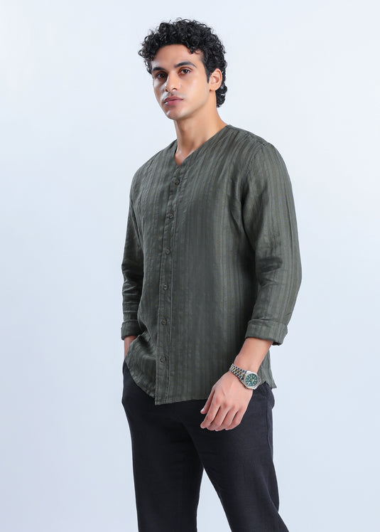 Curved Collar L/S Shirt