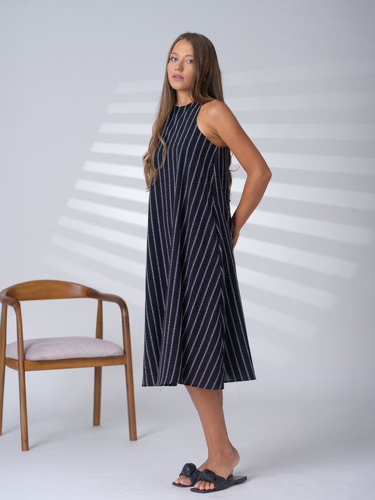 Sleeveless midi dress