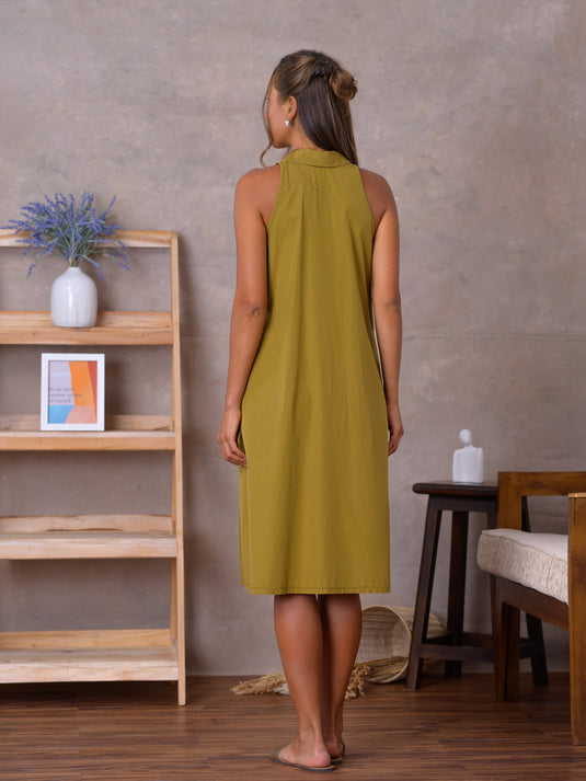 Sleeveless halter dress