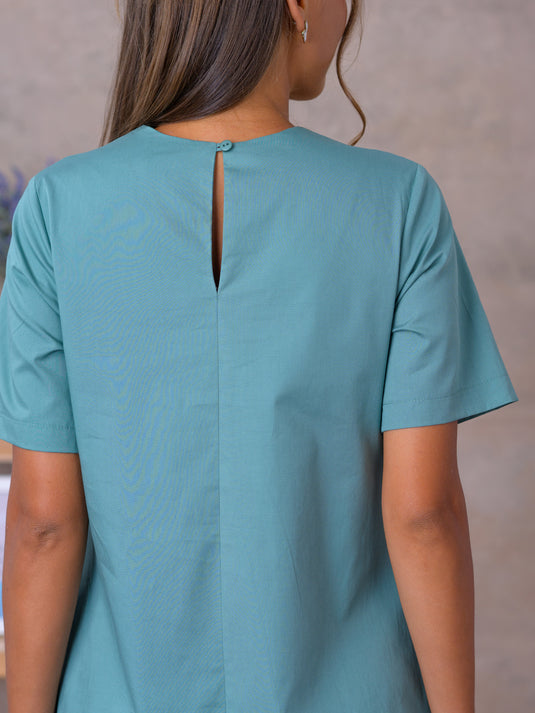 Trapeze midi dress with front pleat