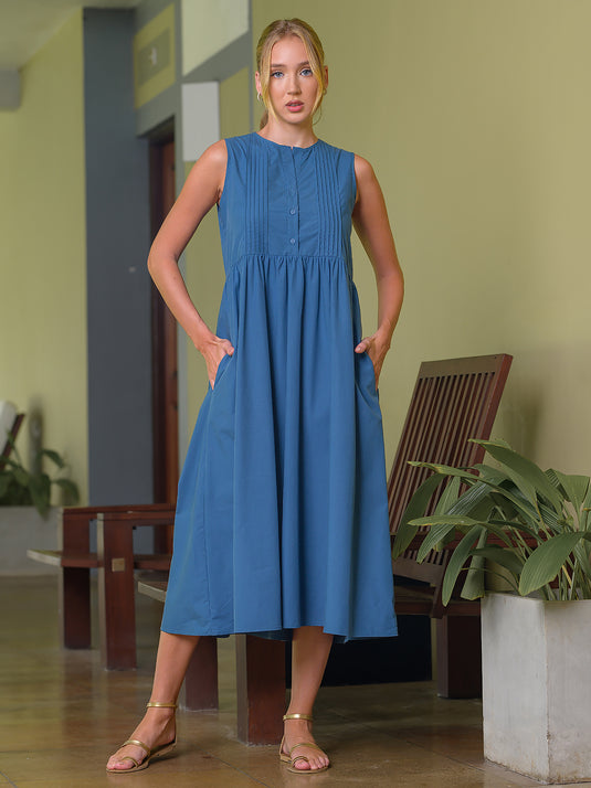 Pintuck detailed sleeveless dress