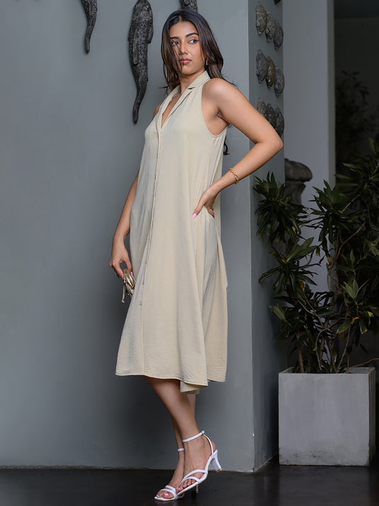 Sleeveless midi dress with collar