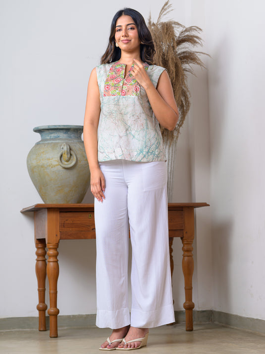 Sleevless batik top detailed with floral divided yoke