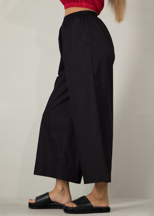 Wide legged pant