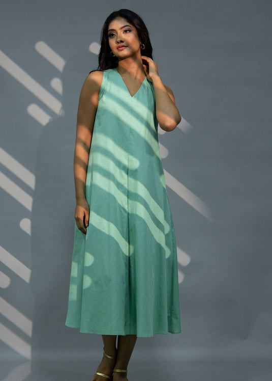 V Neck Trapeze Midi Dress