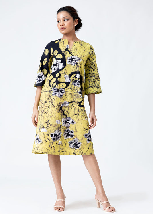 Batik bell sleeved straight dress